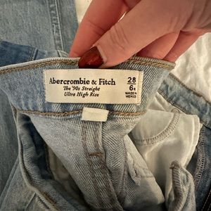 Abercrombie High rise 90s straight jeans